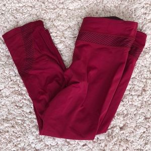 Lululemon inspire crop!